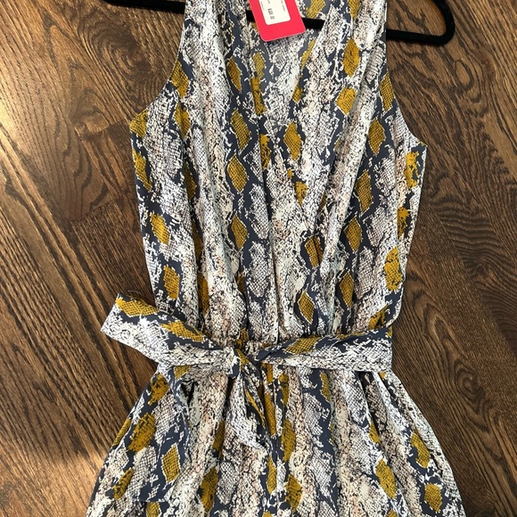 Evereve Peyton Jensen Lisa Snakeskin Jumpsuit. Never Worn Tags Attached - Picture 7 of 8